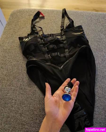 Nina Bella OnlyFans Thumbnail #0iPwqNYZyx