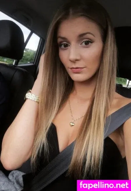 Nina Bella OnlyFans Thumbnail #1h3QUtcQse