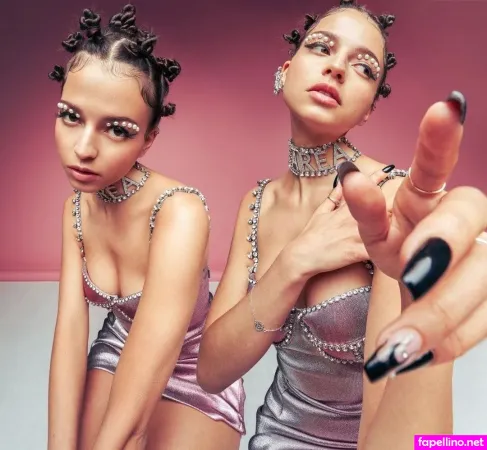 Nina Chuba OnlyFans Thumbnail #5rNnltAAsL