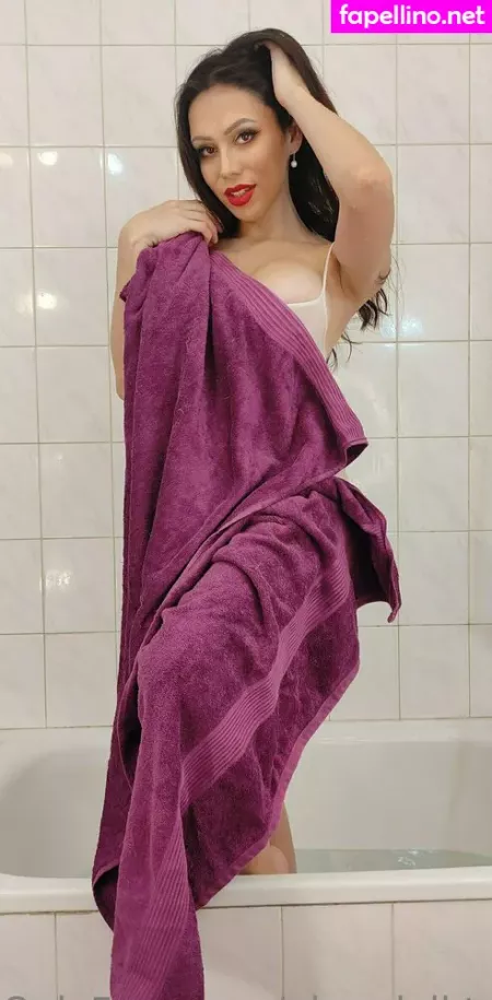 Nina Doll Ts OnlyFans Thumbnail #4sL8duUNJY