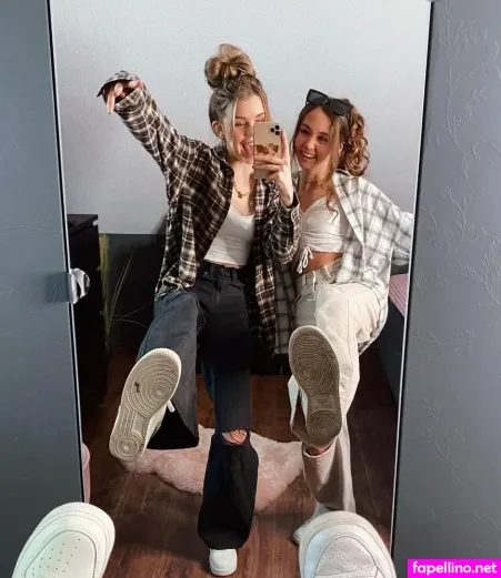 Nina Flash OnlyFans Thumbnail #VvU4l0TQ3E