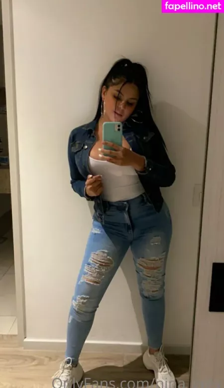 Nina Grey OnlyFans Thumbnail #YWWIMKAeHy