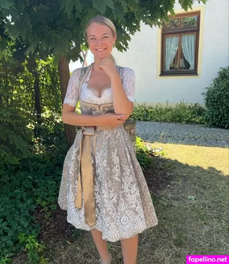 Nina Haberl OnlyFans Thumbnail #8mAZSn93SA