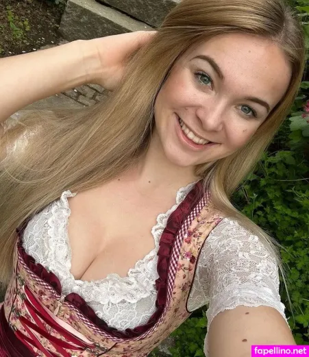 Nina Haberl OnlyFans Thumbnail #GF39GMvfbJ