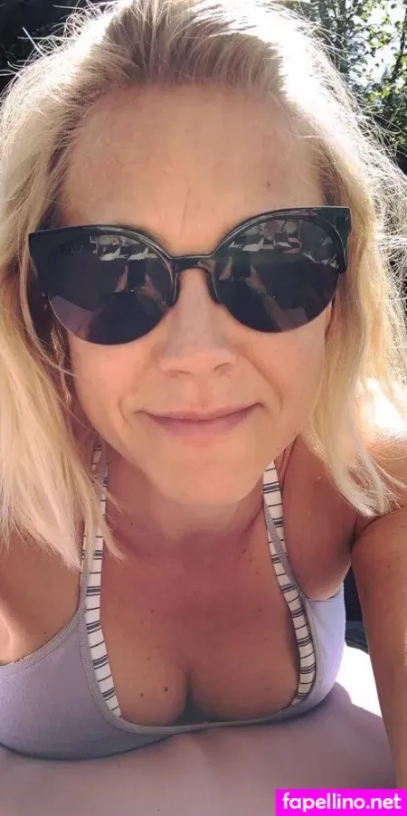 Nina Heinemann OnlyFans Thumbnail #icKsUHLDnL