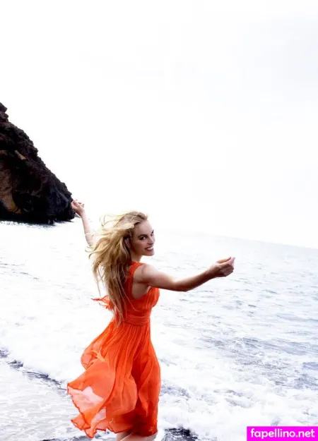 Nina Hoss OnlyFans Thumbnail #ufnx3DFtji