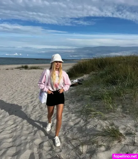 Nina Jrgens OnlyFans Thumbnail #YPqkM3yF2W