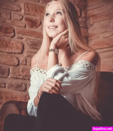 Nina Jrgens OnlyFans Thumbnail #ufqzZPX2jv