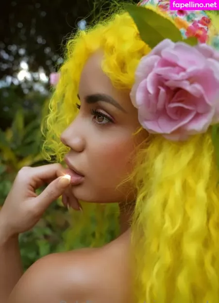 Nina Morelo OnlyFans Thumbnail #EyJgRSxhhq