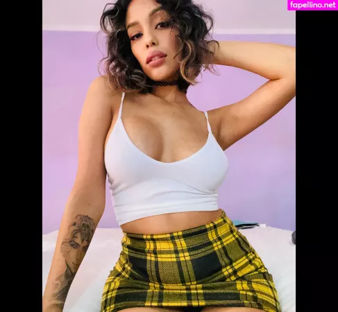 Nina Morelo OnlyFans Thumbnail #QQ2w42KcEd