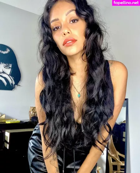 Nina Morelo OnlyFans Thumbnail #iPgu6jwKzw
