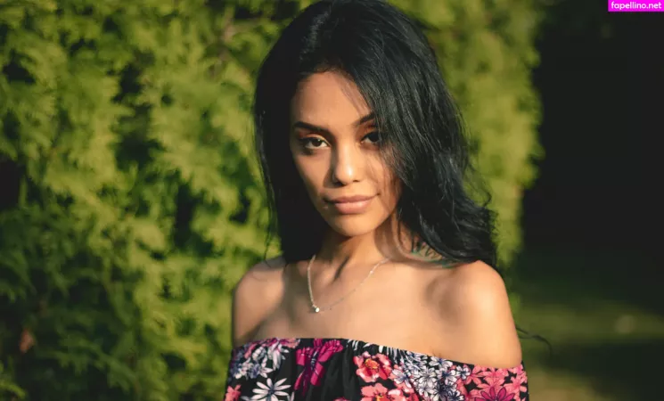 Nina Morelo OnlyFans Thumbnail #vr8lvL1weS