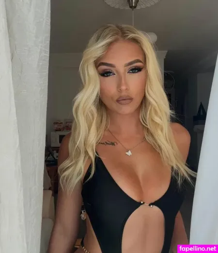 Nina Ninci OnlyFans Thumbnail #cAJZreTvjA