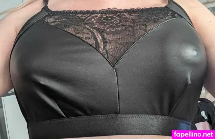 Nina Northstar OnlyFans Thumbnail #qvtnZZCOPD