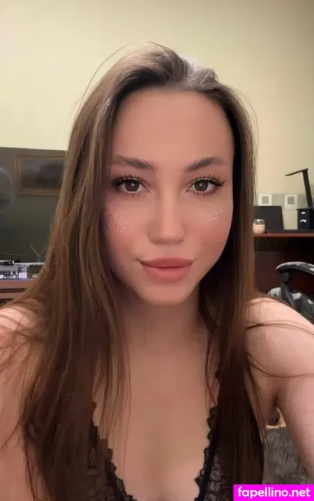 Nina Popov OnlyFans Thumbnail #OzwwpnV3wn