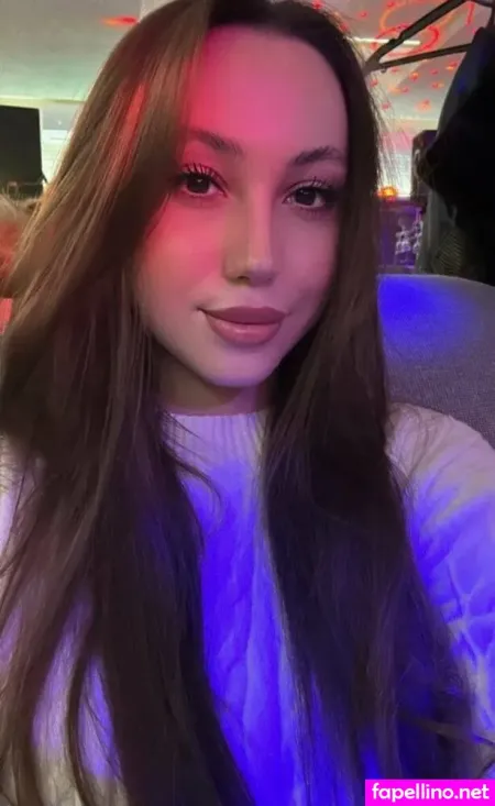 Nina Popov OnlyFans Thumbnail #x4NUU71Eh1
