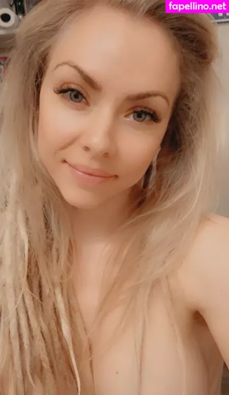 Nina Rei OnlyFans Thumbnail #EZM2Zili6M