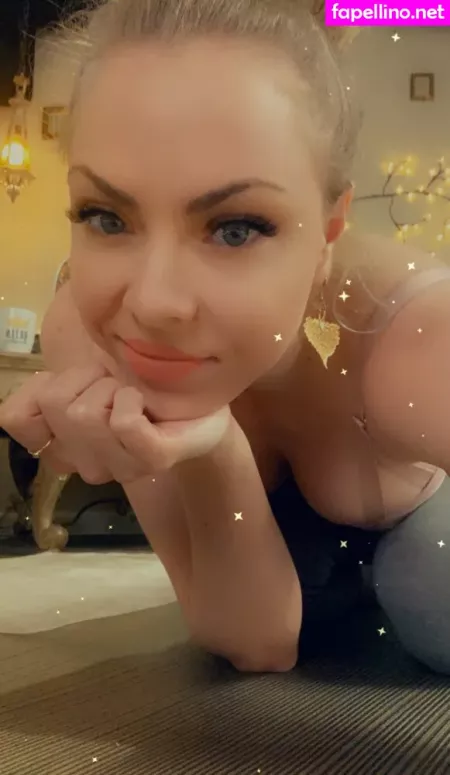 Nina Rei OnlyFans Thumbnail #JPwHLNfEW8