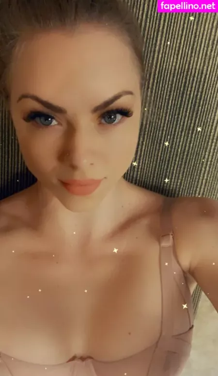 Nina Rei OnlyFans Thumbnail #kJVpDuuUzu