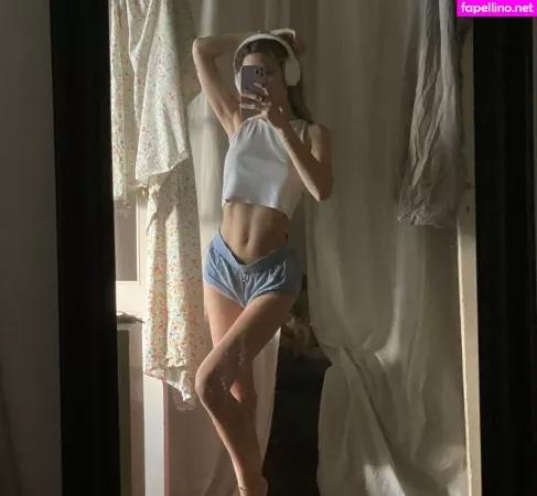 Nina Romane OnlyFans Thumbnail #LMdIGNYCgQ