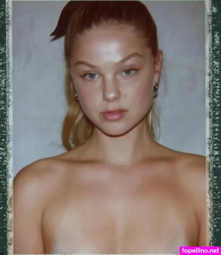Nina Sophie Persson OnlyFans Thumbnail #p7RYErpVmV