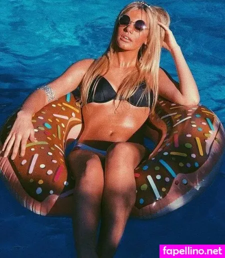 Nina Ventre OnlyFans Thumbnail #Q6aXHV6hum