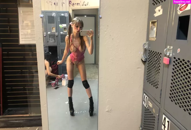 Nina Volkova OnlyFans Thumbnail #8cqBrwkbhj