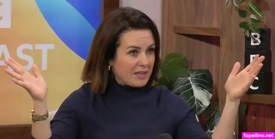 Nina Warhurst OnlyFans Thumbnail #QTqDb02Qd7