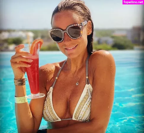 Nina Weis OnlyFans Thumbnail #DBtq9IjW4R