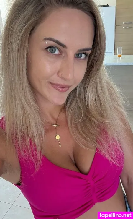 Ninaberger OnlyFans Thumbnail #Uzc1Eui0u9