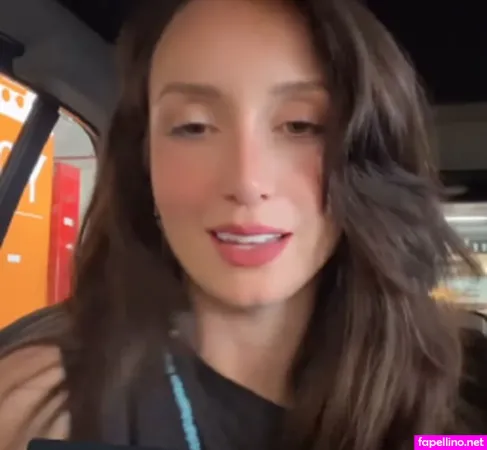 Ninadimiele OnlyFans Thumbnail #EidYvEe3en