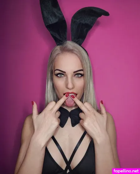 Ninagoldman OnlyFans Thumbnail #6RGc2GHZi5