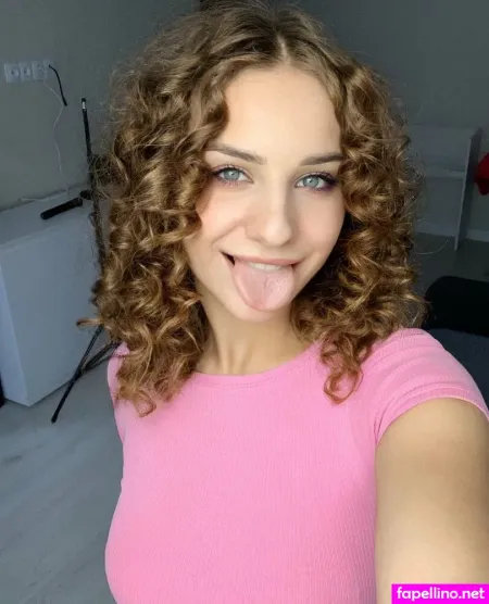 Ninagrayy Main Profile Photo