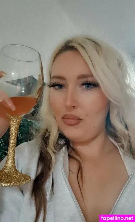 Ninakitana OnlyFans Thumbnail #W16hR1wpD0