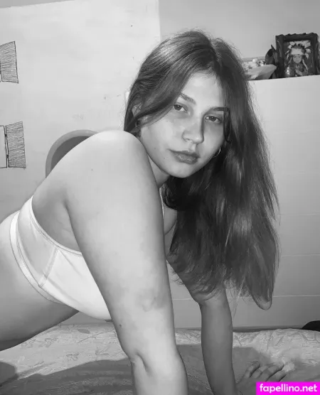 Ninapolibio OnlyFans Thumbnail #VJ8Isu3UTp