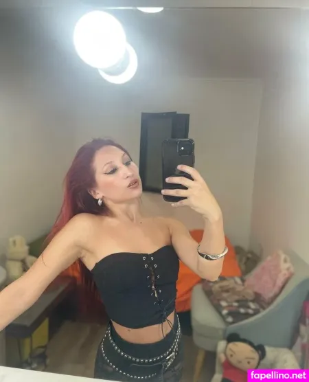 Ninaqueen00 OnlyFans Thumbnail #sPfNDf40Qb