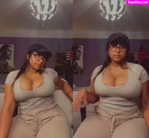 Ninathepony OnlyFans Thumbnail #tzrX9d5e4b