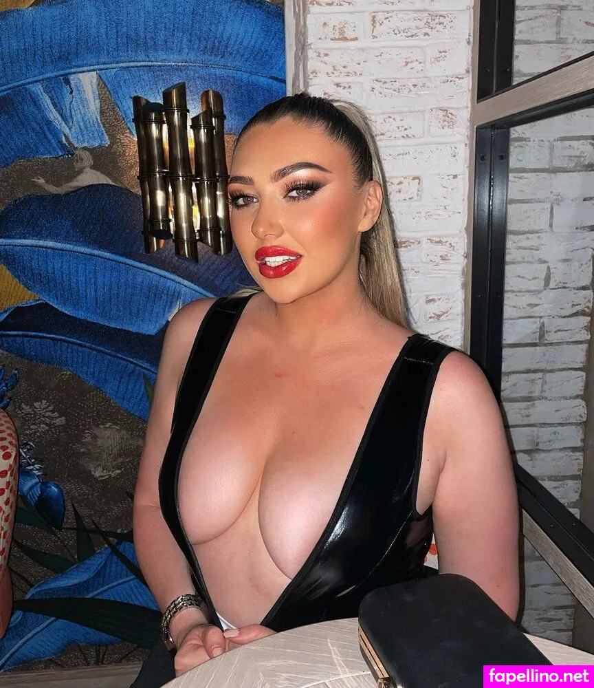 Nina Woolley, ninawoolley, ninawoolleyx Nude Leaked OnlyFans Photo #SHLxeiLb2V