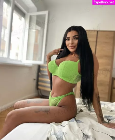 Nincs Nincs0702 OnlyFans Thumbnail #Tea8HorLWF