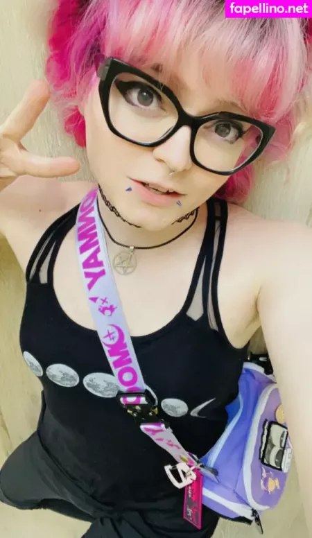 Ninehydras OnlyFans Thumbnail #DYVZsLv9Jj