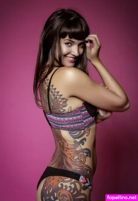 Ninette Shibara OnlyFans Thumbnail #0pX1AJKsLX