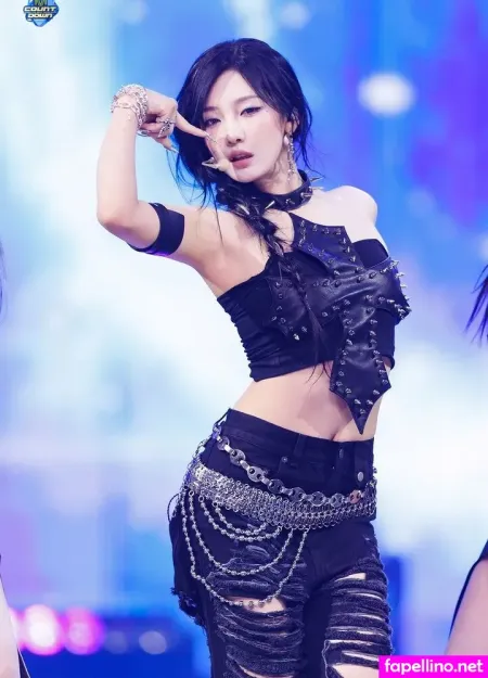 Ningning Aespa OnlyFans Thumbnail #3pJl6SklAn