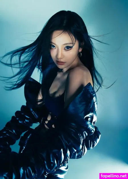 Ningning Aespa OnlyFans Thumbnail #6DdKLzGiam