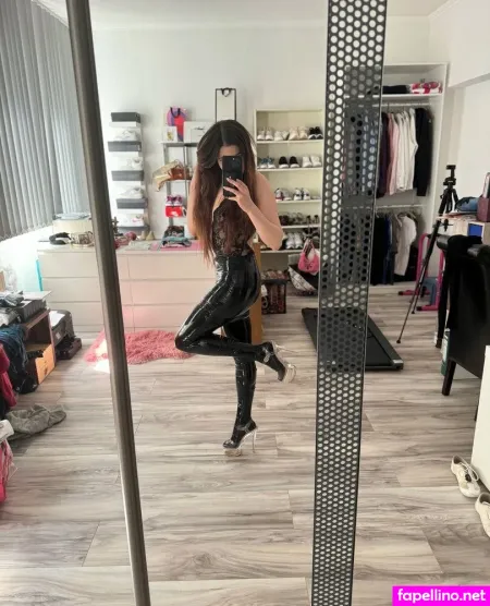 Nini Raven OnlyFans Thumbnail #dPr1TqPDyy