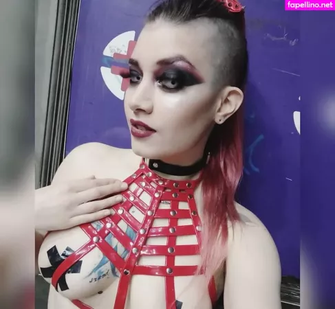 Niniah Wolfy OnlyFans Thumbnail #RxevcCrCC2