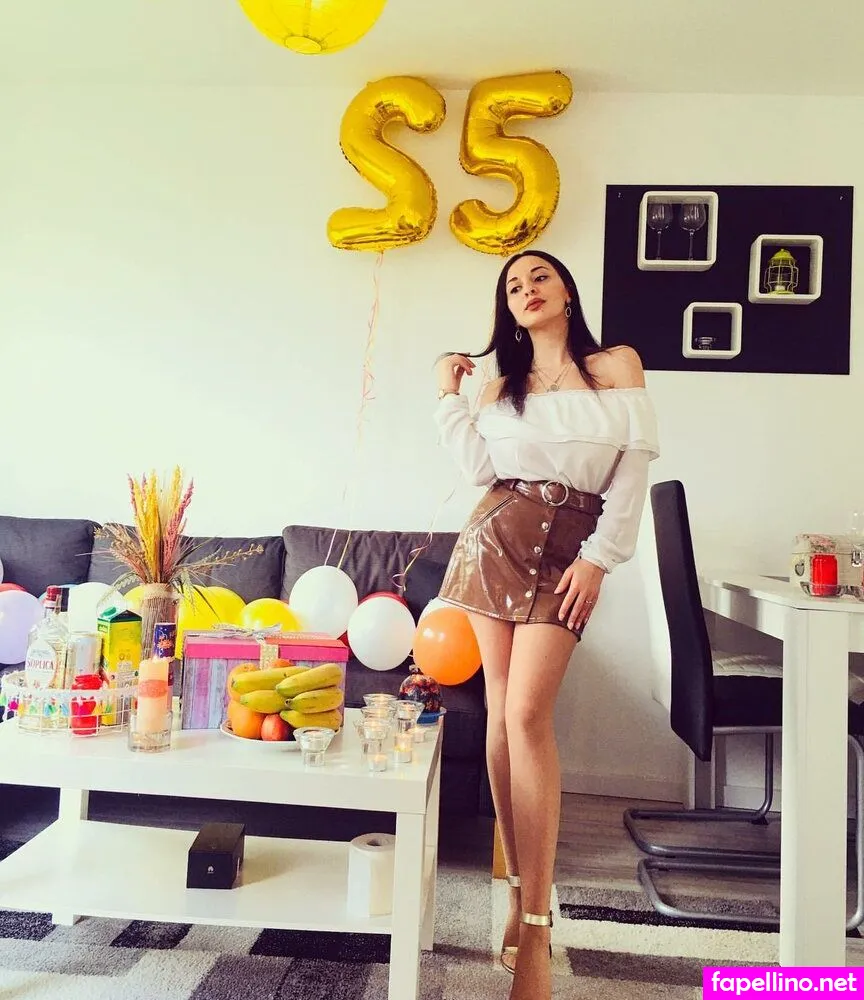 ninas_welt25 Nude Leaked OnlyFans Photo #L8l2scWS3t