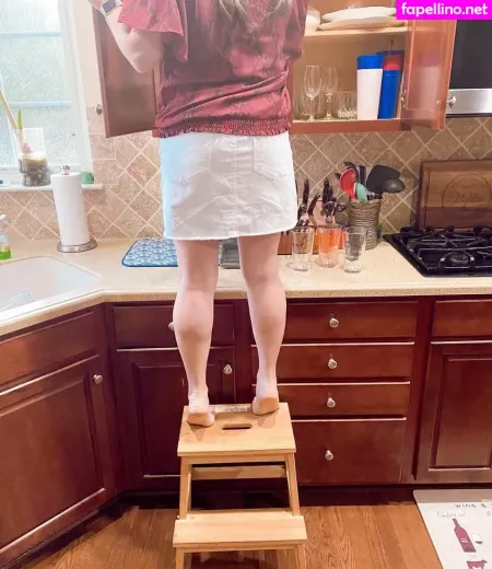 Nipplynurse OnlyFans Thumbnail #5g27j98y1l