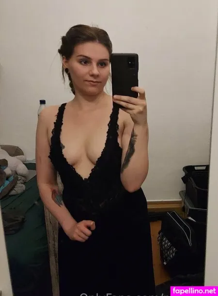 Nisha Fox OnlyFans Thumbnail #5OsUVPgNXu