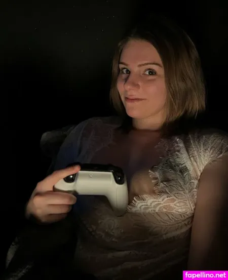Nisha Fox OnlyFans Thumbnail #wbE27X6JgU