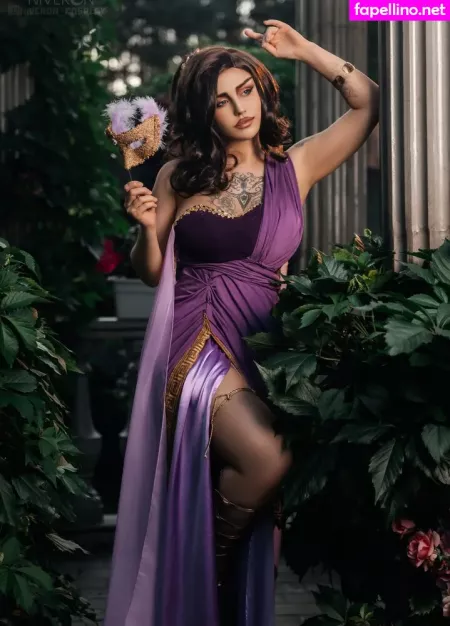 Niveron Cosplay OnlyFans Thumbnail #R1unM1no7m